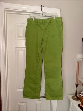 liz & co. Straight Leg Pants in Bright spring Green